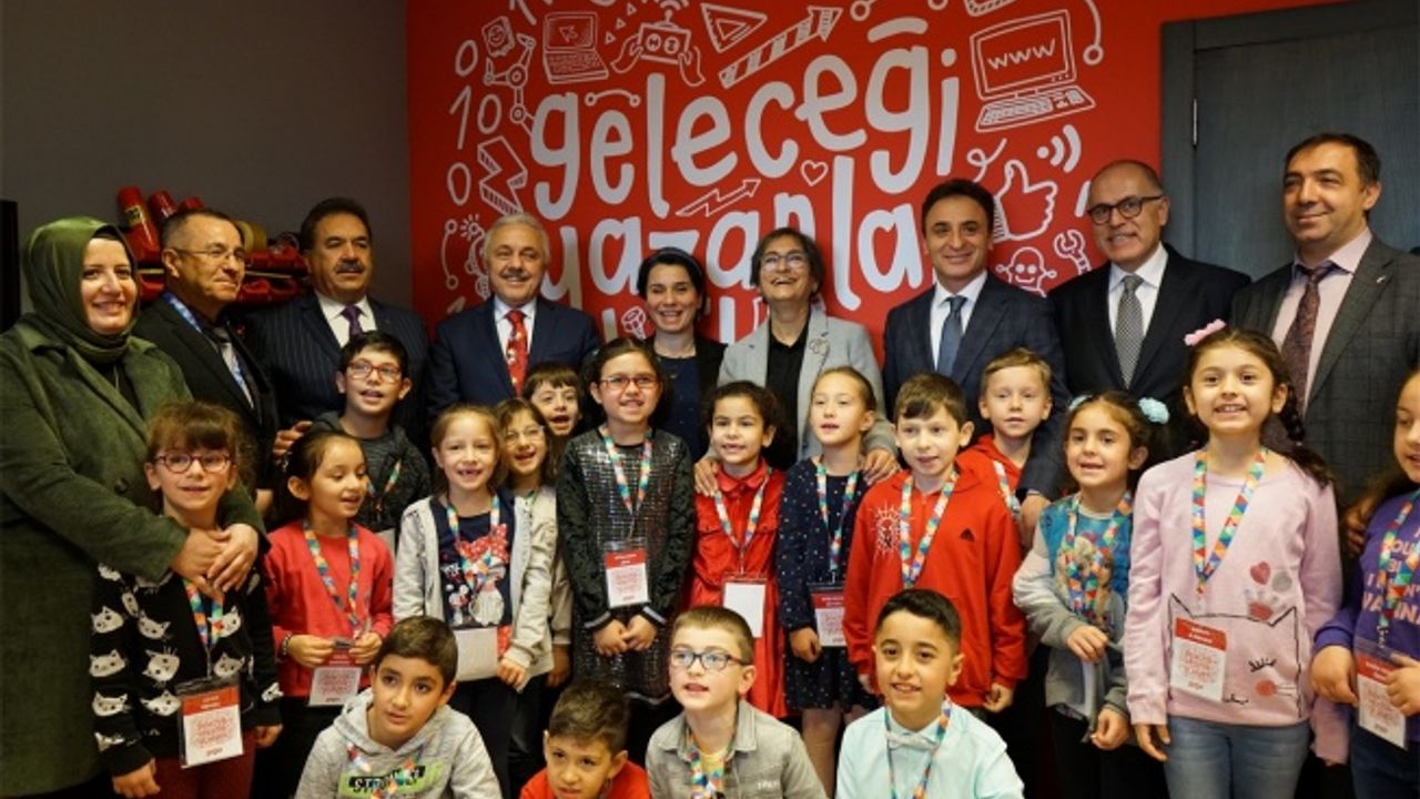 Logo Yazılım, Geleceği Yazanlar Atölyesi'ni hayata geçirdi  