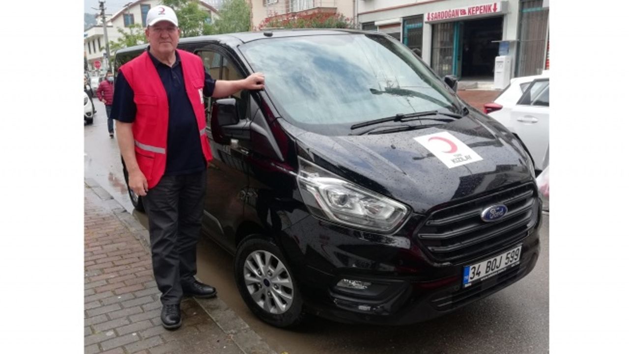 Ford Otosan'dan, Türk Kızılay'a minibüs bağışı