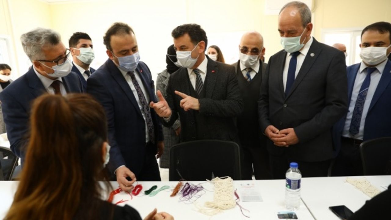 Kapaklı'da Turizm ve Yöresel Ürünler Merkezi açıldı