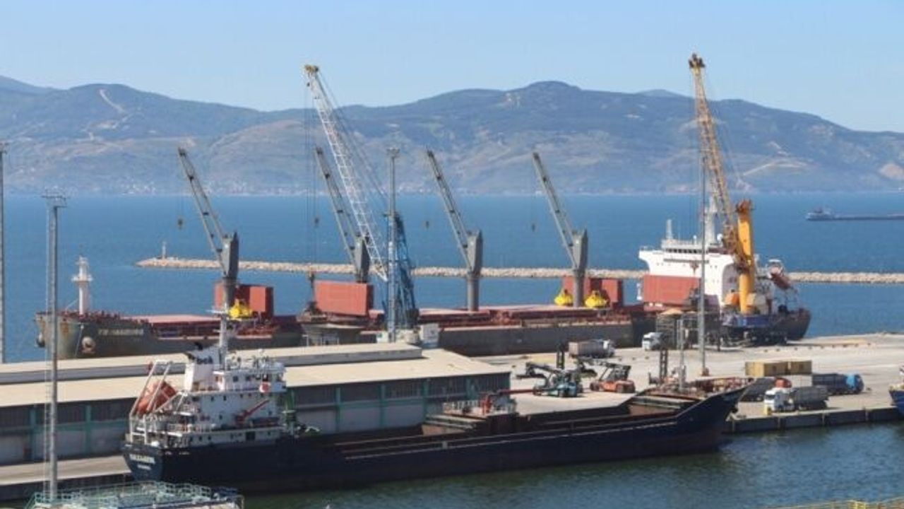 Çelebi Bandırma Limanı'nda 4 ayda 1 milyon 683 bin 774 ton yük elleçlendi