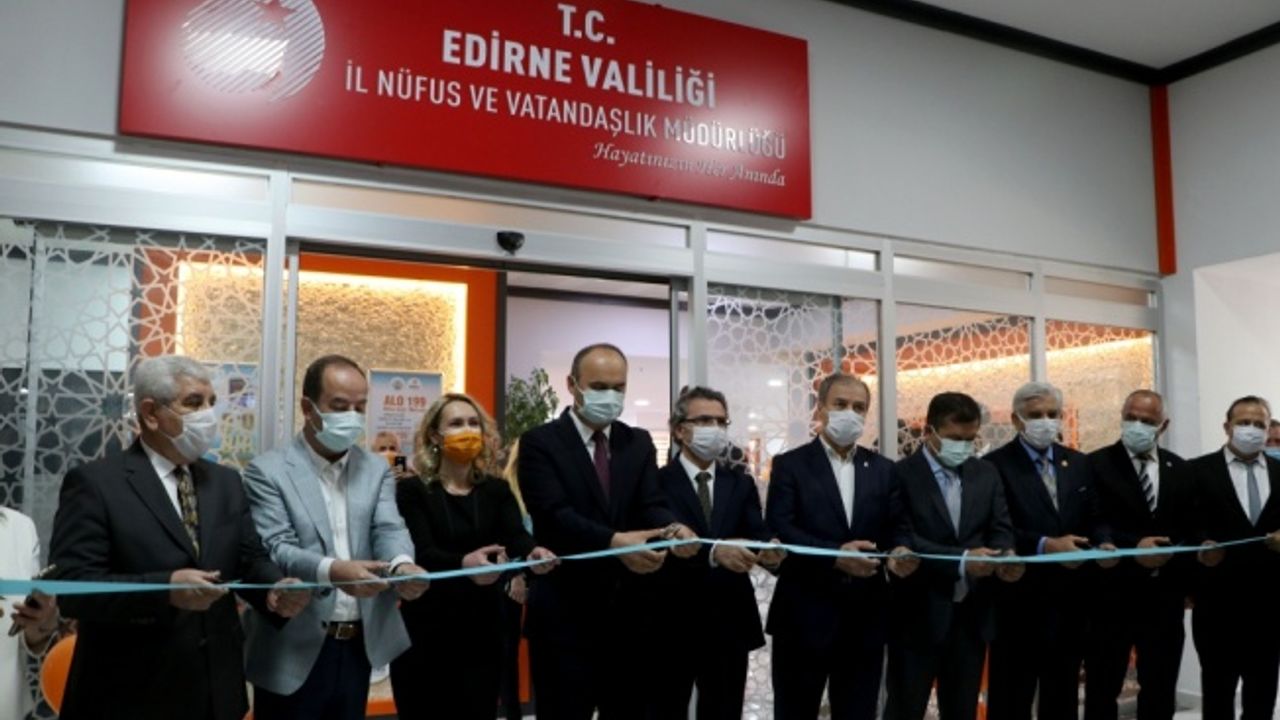 Edirne'deki nüfus müdürlükleri "Konsept Nüfus Müdürlüğü" projesi kapsamında yenilendi