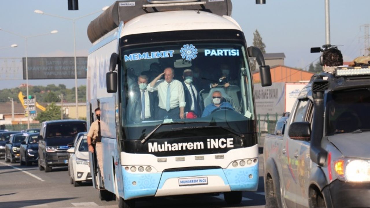 Memleket Partisi Genel Başkanı Muharrem İnce, Yalova'da vatandaşları selamladı