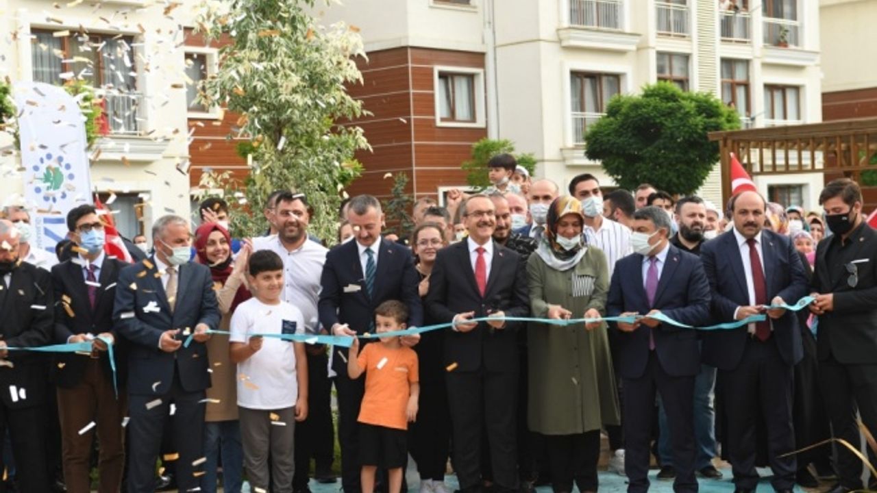 TOKİ'de yeni evlerine kavuşan vatandaşlardan Cumhurbaşkanı Erdoğan'a teşekkür