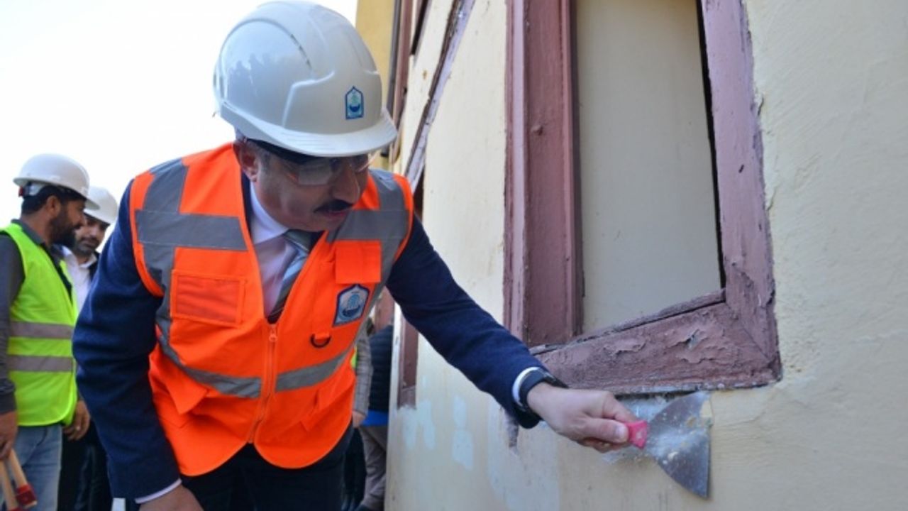 Bursa'da tarihi Osman Fevzi Efendi Köşkü'nün restorasyonuna başlandı