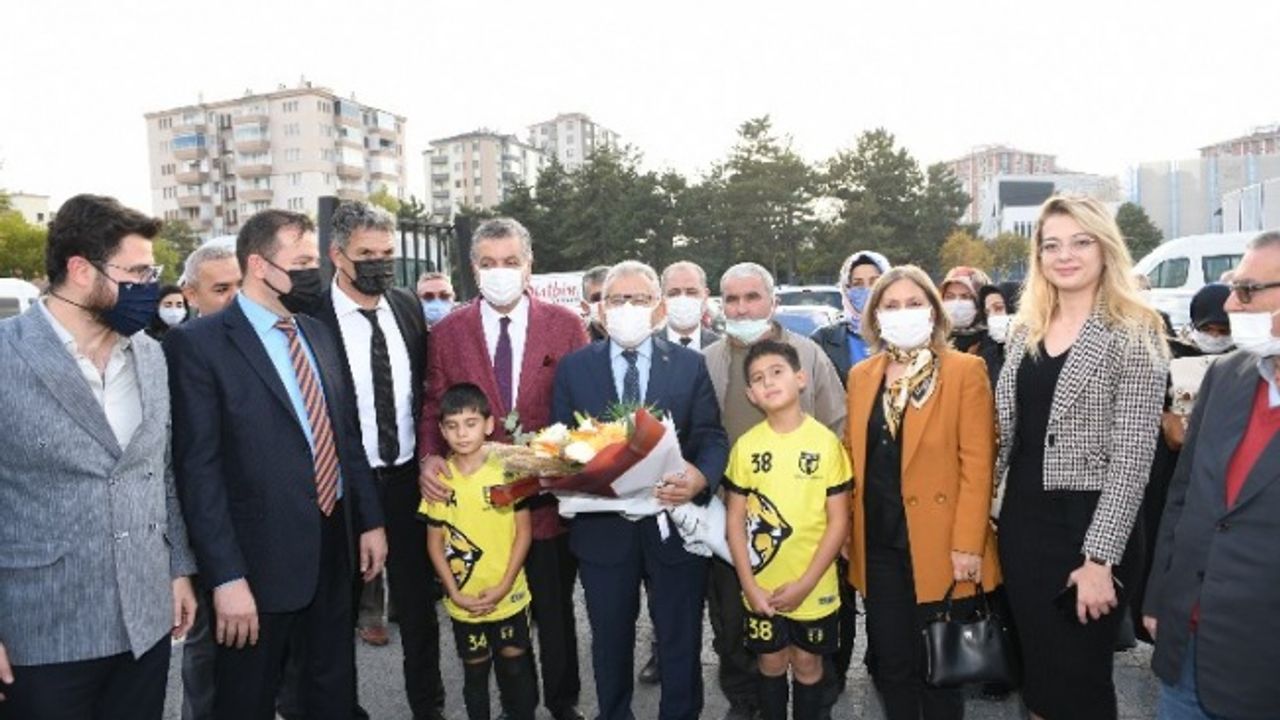 Memduh Büyükkılıç'tan amatör spora destek