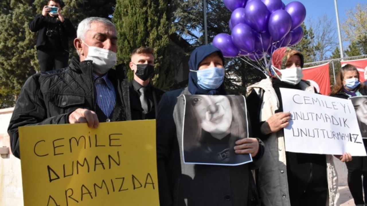 Bilecik'te eşi tarafından öldürülen genç kadın ve babası anıldı