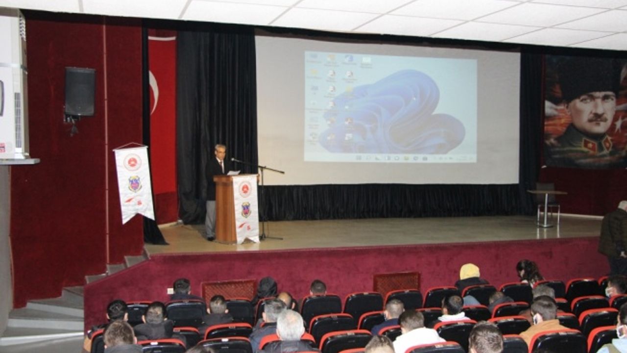 Bandırma'da uyuşturucunun zararlarının anlatıldığı seminerler devam ediyor