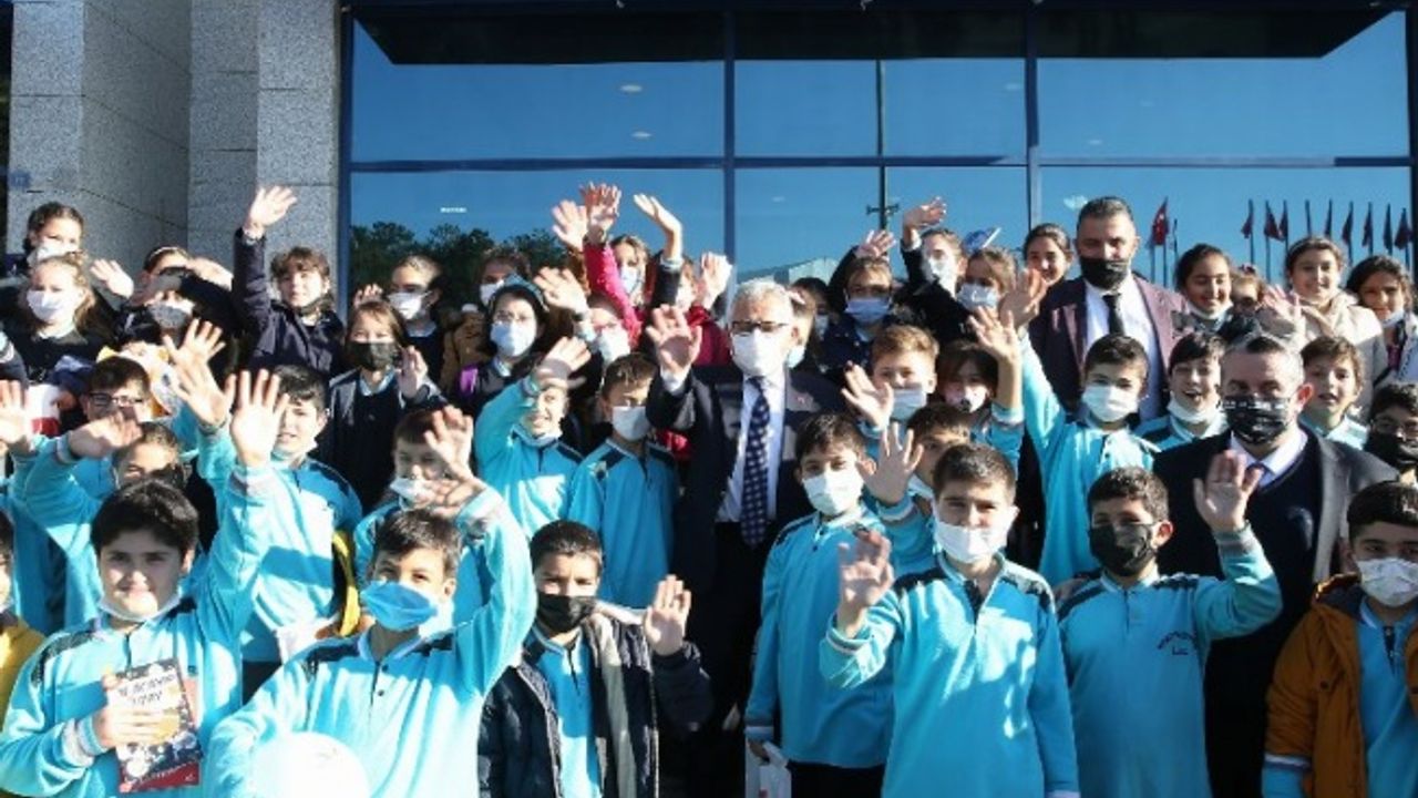 Kayseri Kitap Fuarı'na 'minik'lerden büyük ilgi