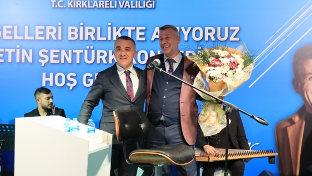 Şarkıcı Metin Şentürk, engellilere moral için Kırklareli'nde konser verdi