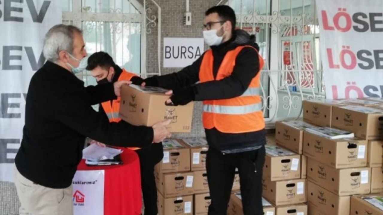LÖSEV Mutlu Et paketleri ile mutluluk paylaştıkça çoğalıyor 