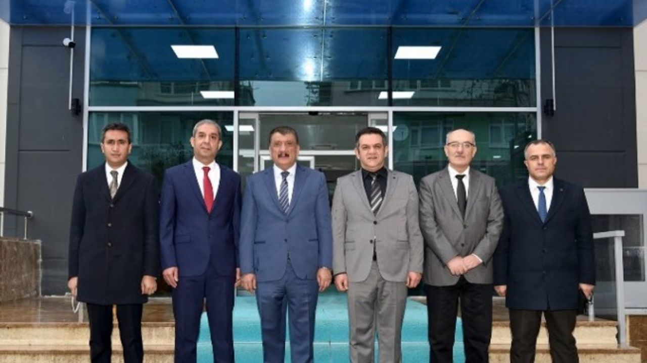 Malatya Büyükşehir'den Kadastro İl Müdürü Onur Sadioğlu’nu ziyaret 