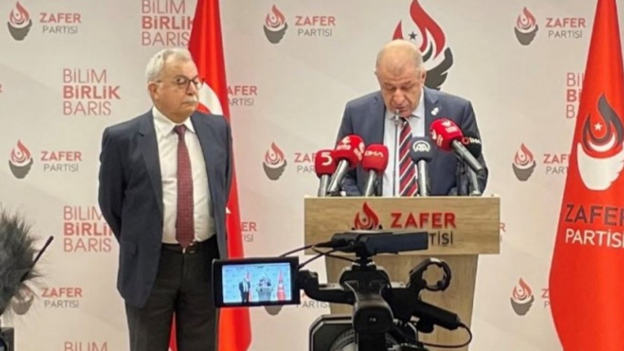 Eski Bakan Şükrü Sina Gürel Zafer Partisi'nde