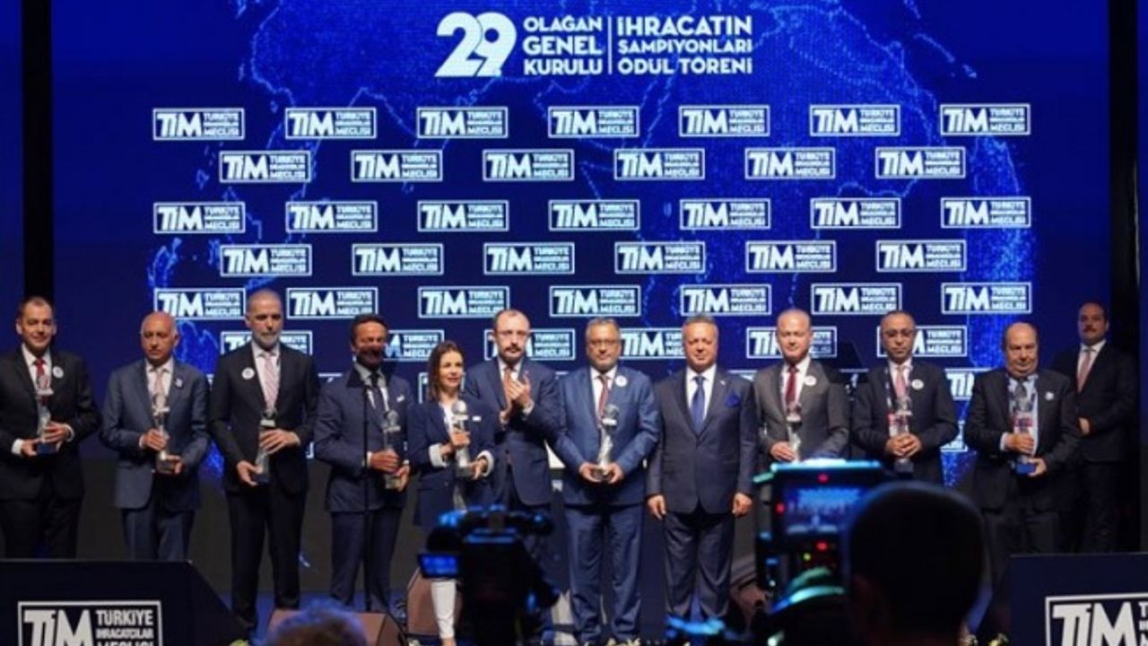 Ege Bölgesi'nden 7 ihracatçı firmaya TİM'den 10 ödül