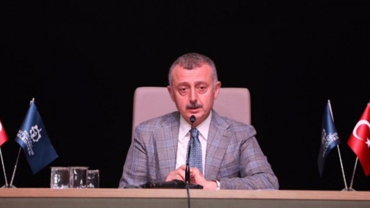 Kocaeli Meclisi'nde Başkan Büyükakın'dan ders gibi açıklama