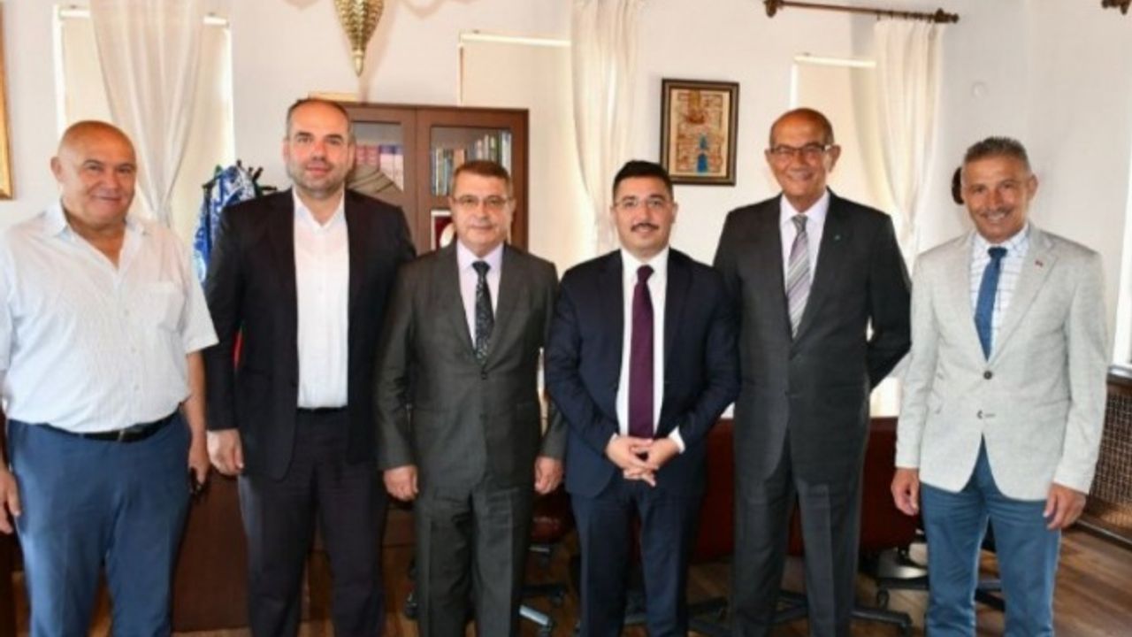 Bursa’da esnaf başkanlarından Mudanya Kaymakamı Ayhan Terzi'ye ziyaret