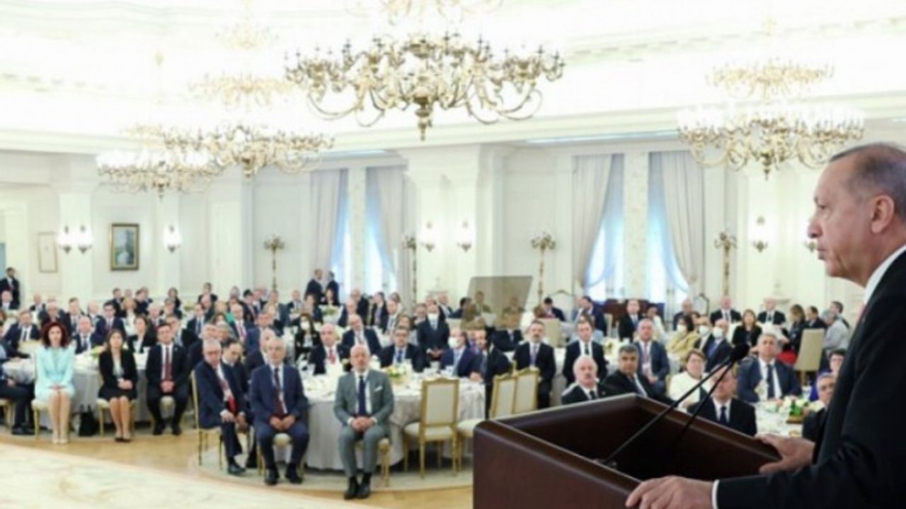 Cumhurbaşkanı Erdoğan'dan  Büyükelçilere 'barış' ve 'iş birliği' vurgusu