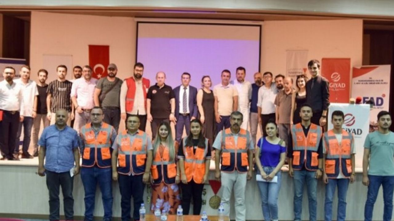 Kahramanmaraş'ta gazetecilere 'deprem ve ilk yardım' bilinci