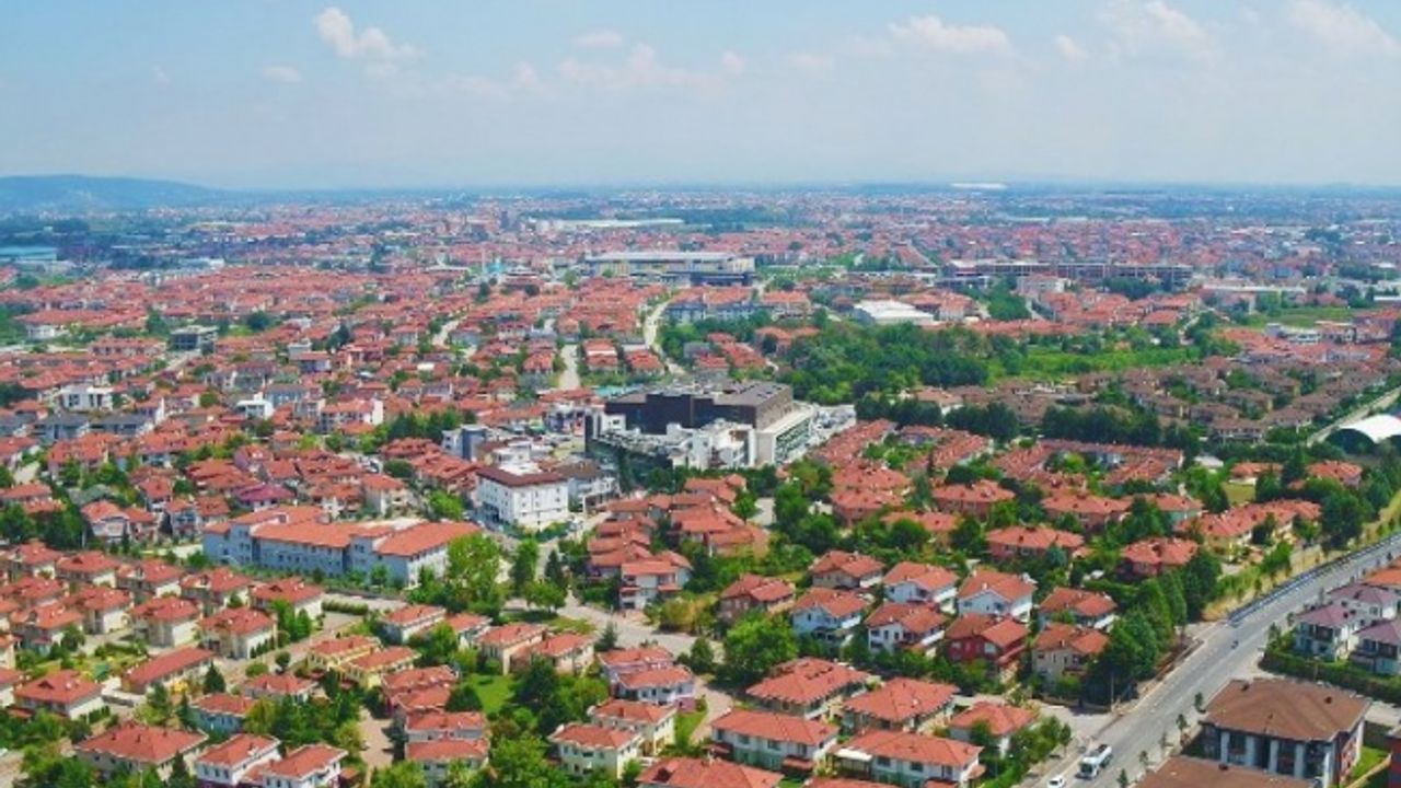 Sakarya pilot il oldu... 300 bin yapı incelemede