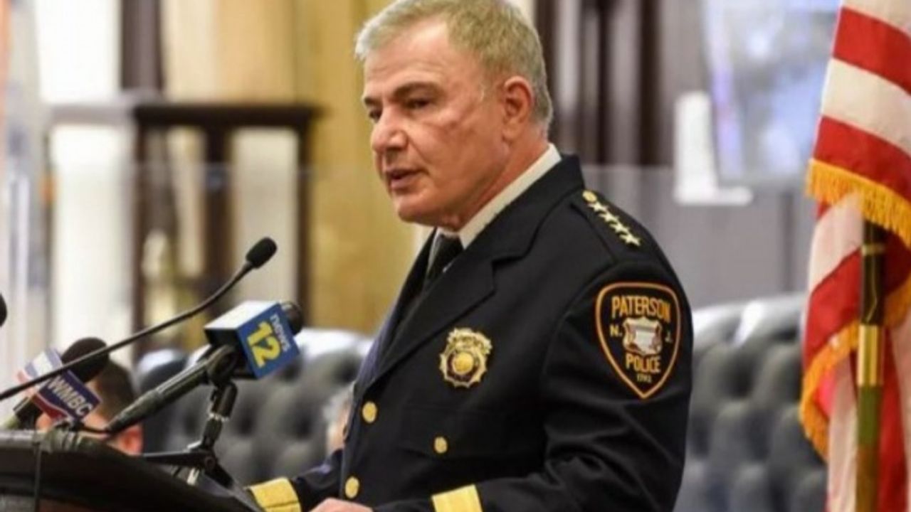 ABD'de Polis Şefi Belediye Başkanına dava açtı!