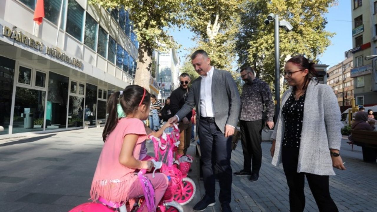 Başkan Büyükakın: Cumhuriyet Bulvarı ismiyle de kentimize çok yakıştı