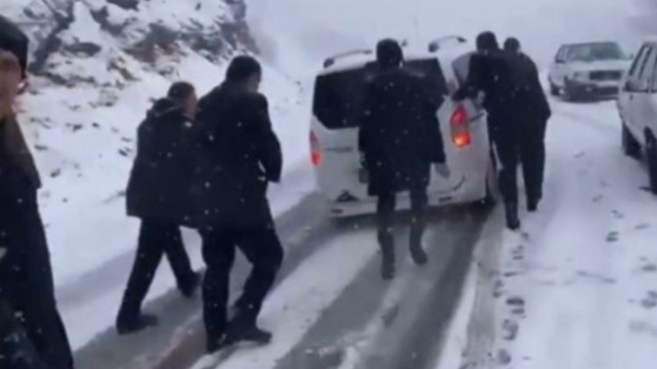 Adıyaman'da sürücülerin imdadına protokol yetişti