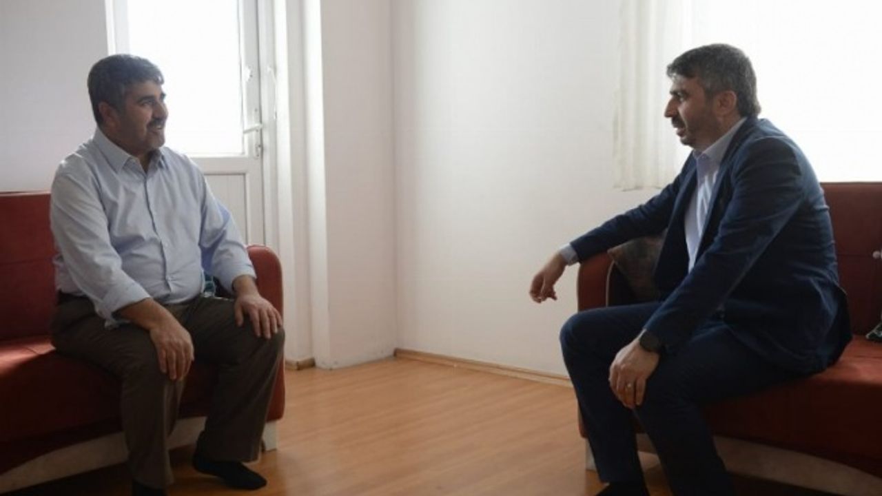 Başkan Yılmaz'dan Yıldırım'a yerleşen depremzedelere ziyaret
