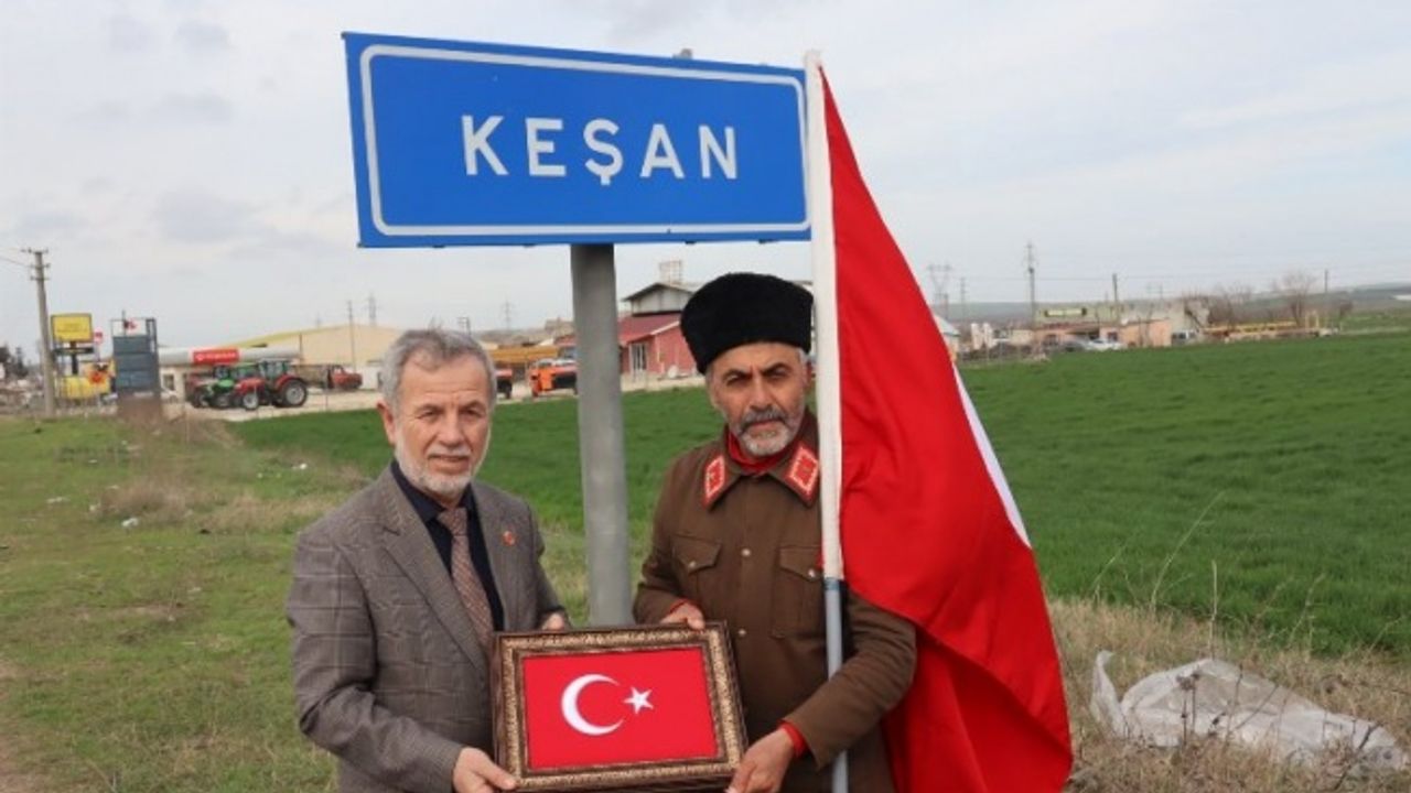 5 yıldır ‘Torun Dedeye Vefa Yürüyüşü’ yapıyor