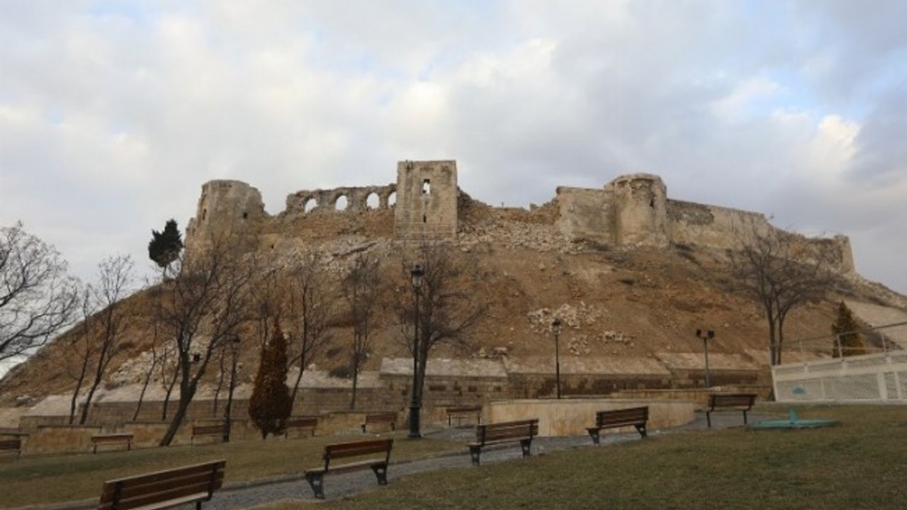 Gaziantep'te 'Bilim Kurulu' hasarlı binalar için toplandı