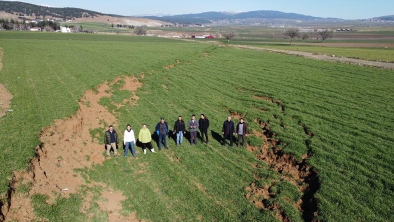GTÜ'lü akademisyenlerin deprem raporu kamuoyuna sunuldu