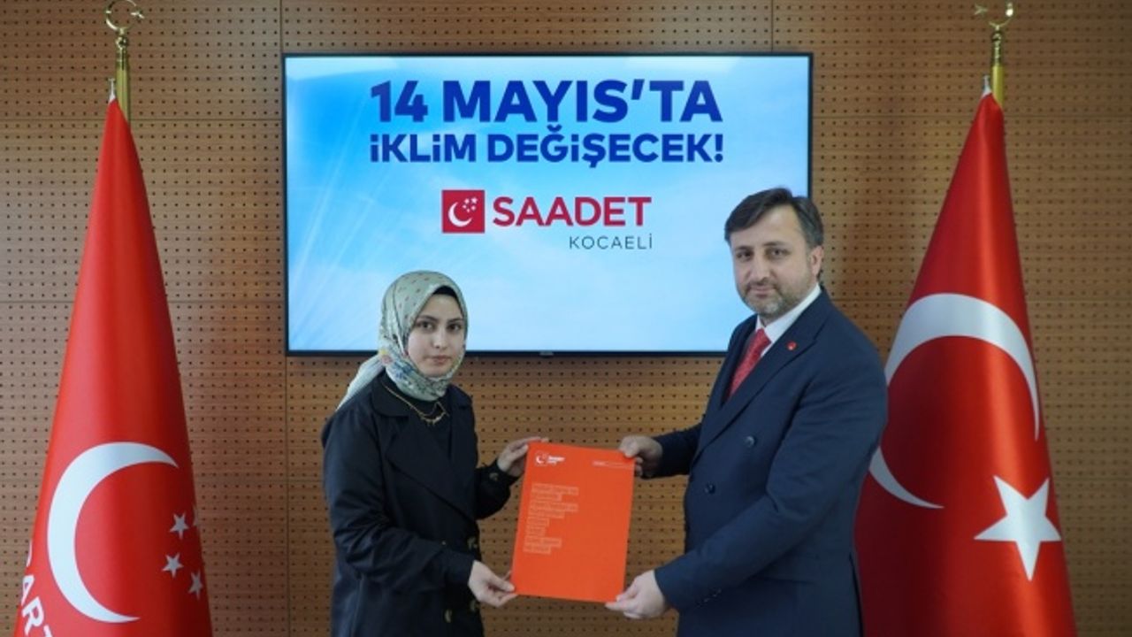 KOÜ Hukuk Fakültesi öğrencisi Saadet Kocaeli'den aday adayı