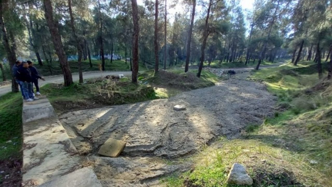 Manisa'da dere yatağında akış sağlandı