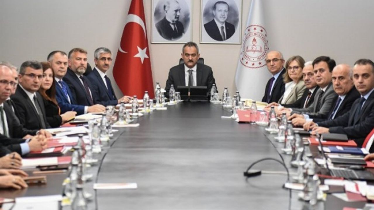 MEB, LGS ve YKS'ye girecek depremzedeler için toplandı