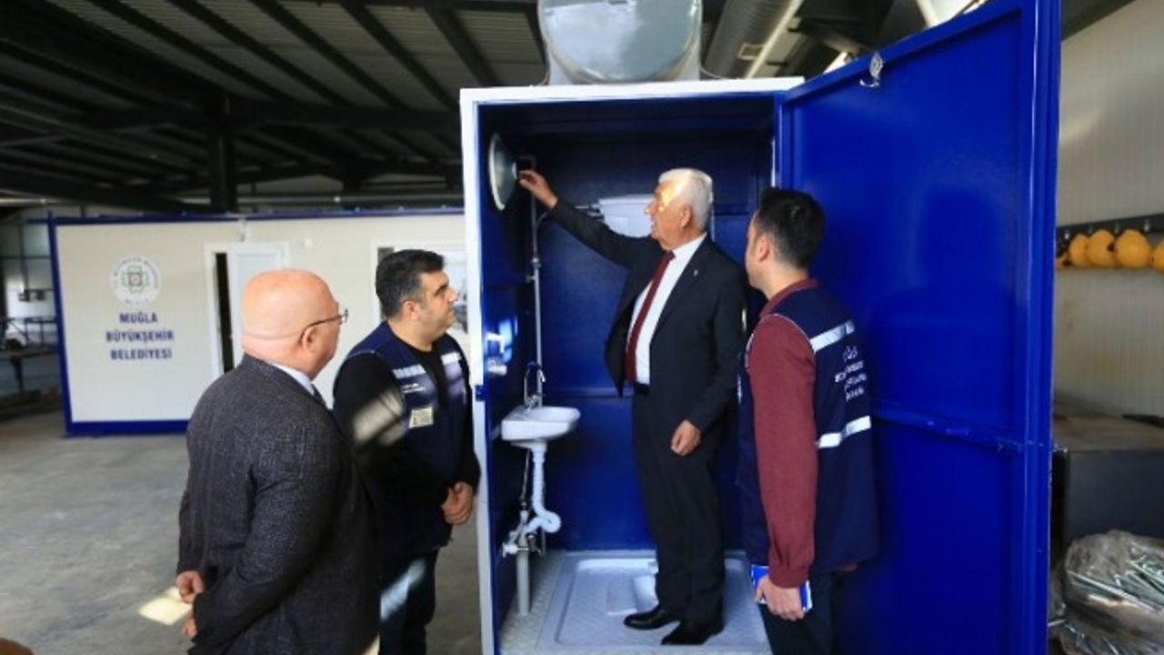 Muğla afetlere hazırlık için 'seyyar tuvalet' üretiyor