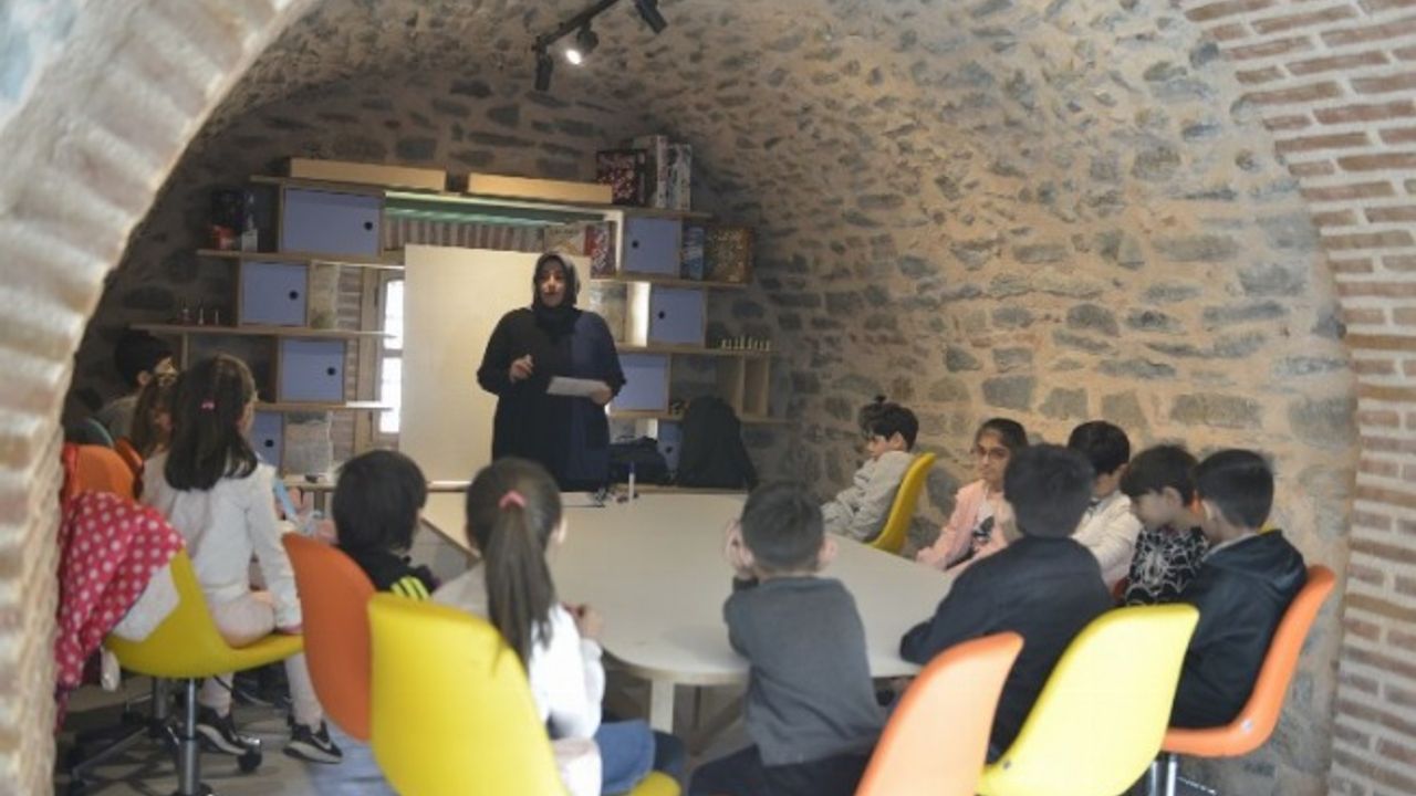 Bursa'da çocuklar 'Molla Yegan'ı çok sevdi