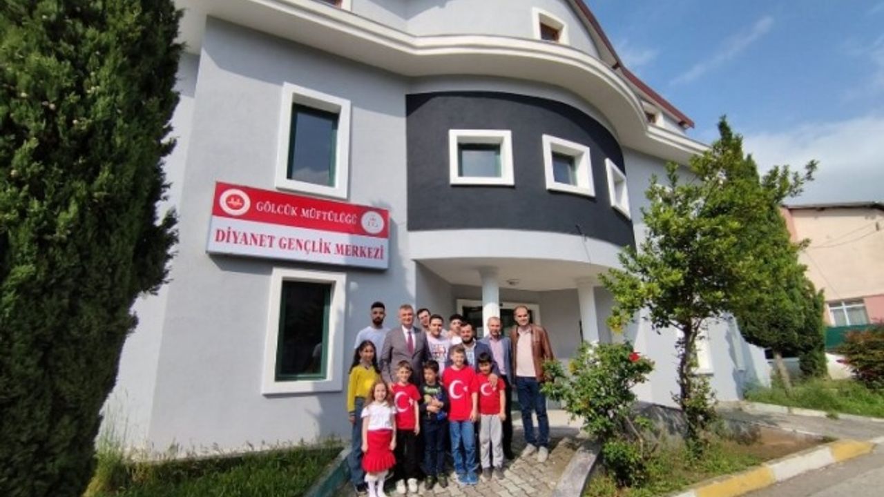 Gölcük'te Diyanet Gençlik Merkezi hizmette