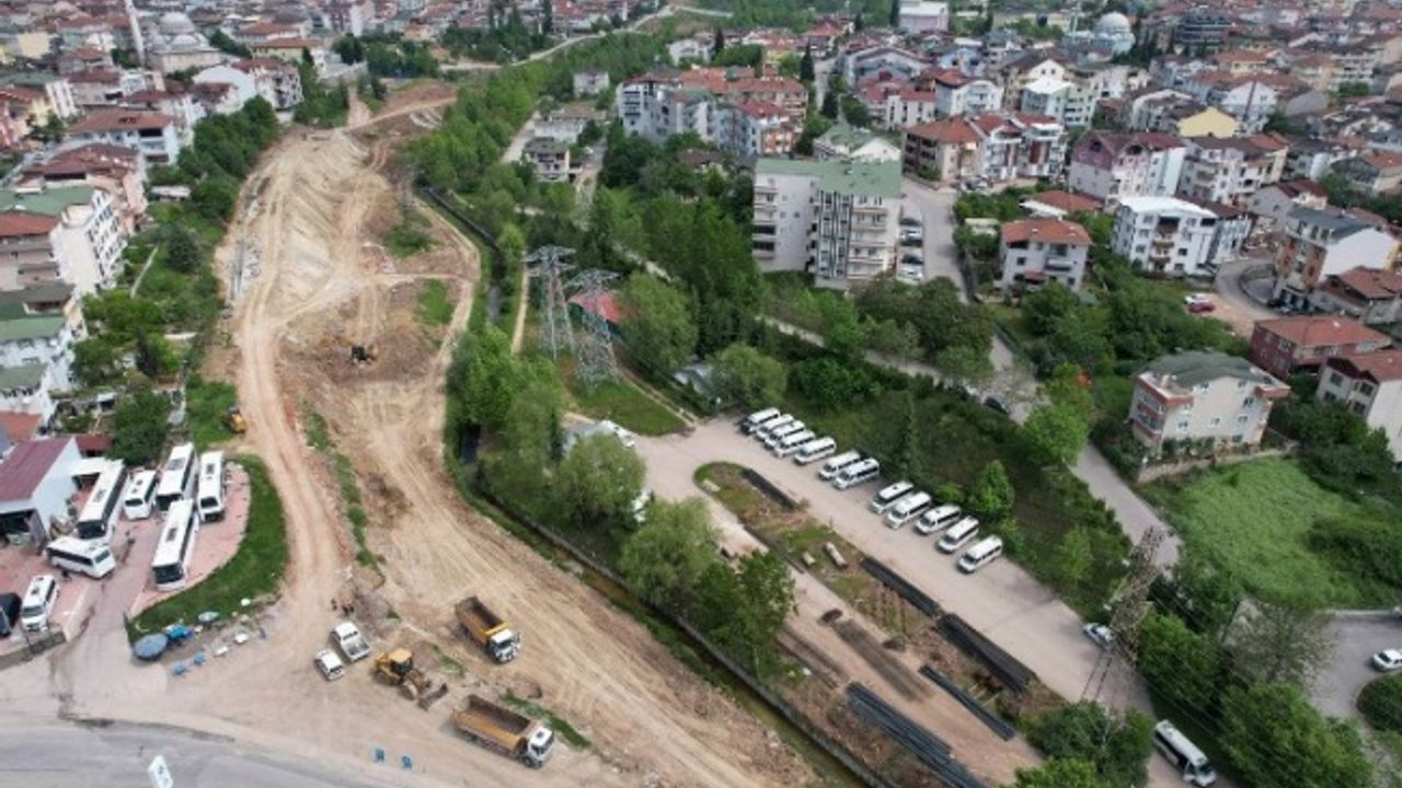 Körfez Kaşkaldere’de kavşak ve bağlantı yolları yapılıyor