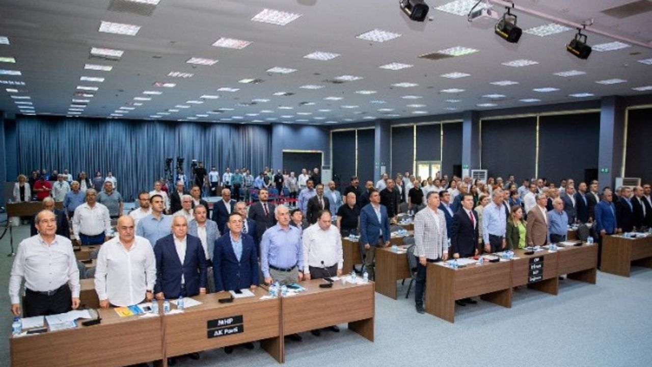 Mersin Belediye Meclisi'nde 10 madde görüşüldü