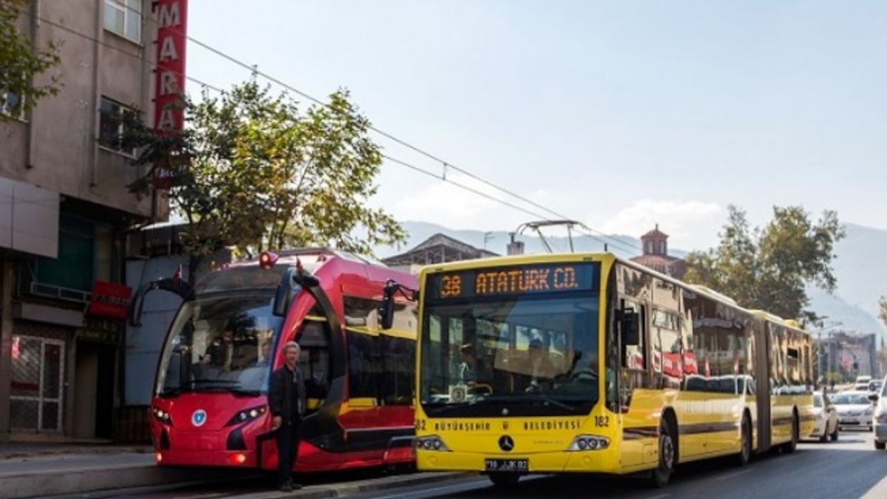 Bursa'da okula ulaşım ilk 3 gün ücretsiz