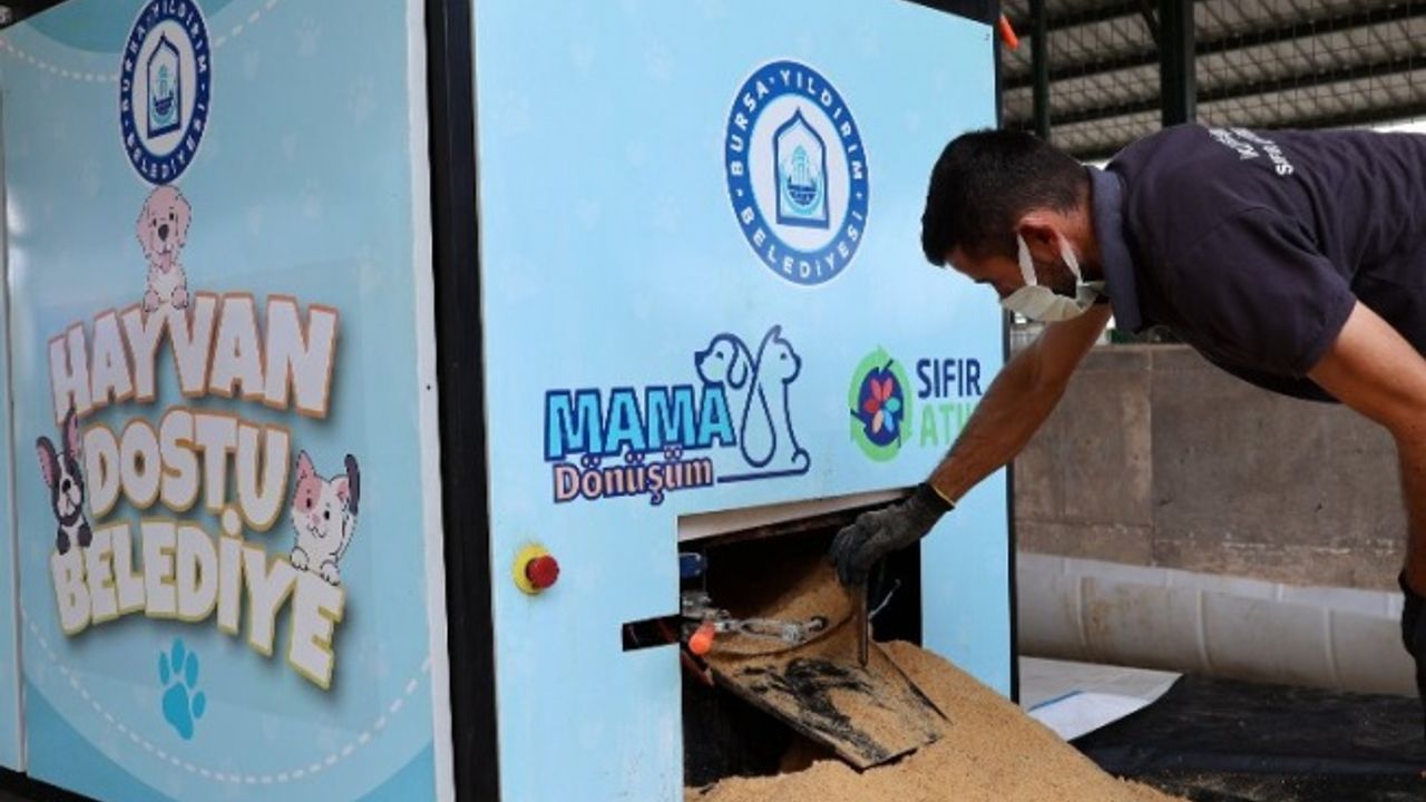 Bursa Yıldırım'da atık gıdalar mamaya dönüşüyor