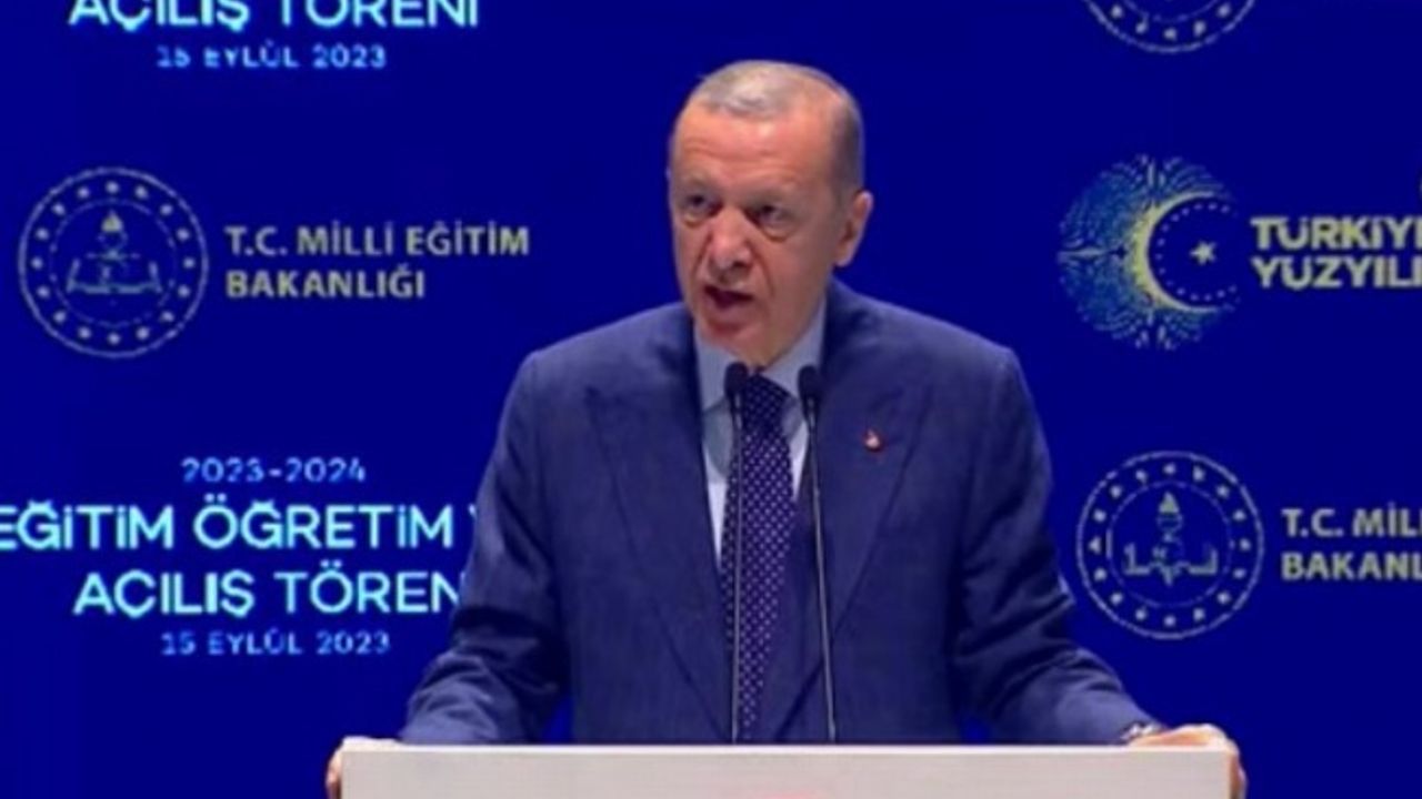 Cumhurbaşkanı Erdoğan'dan ek ders ücreti müjdesi... Erdoğan ilk ders zilini çaldı