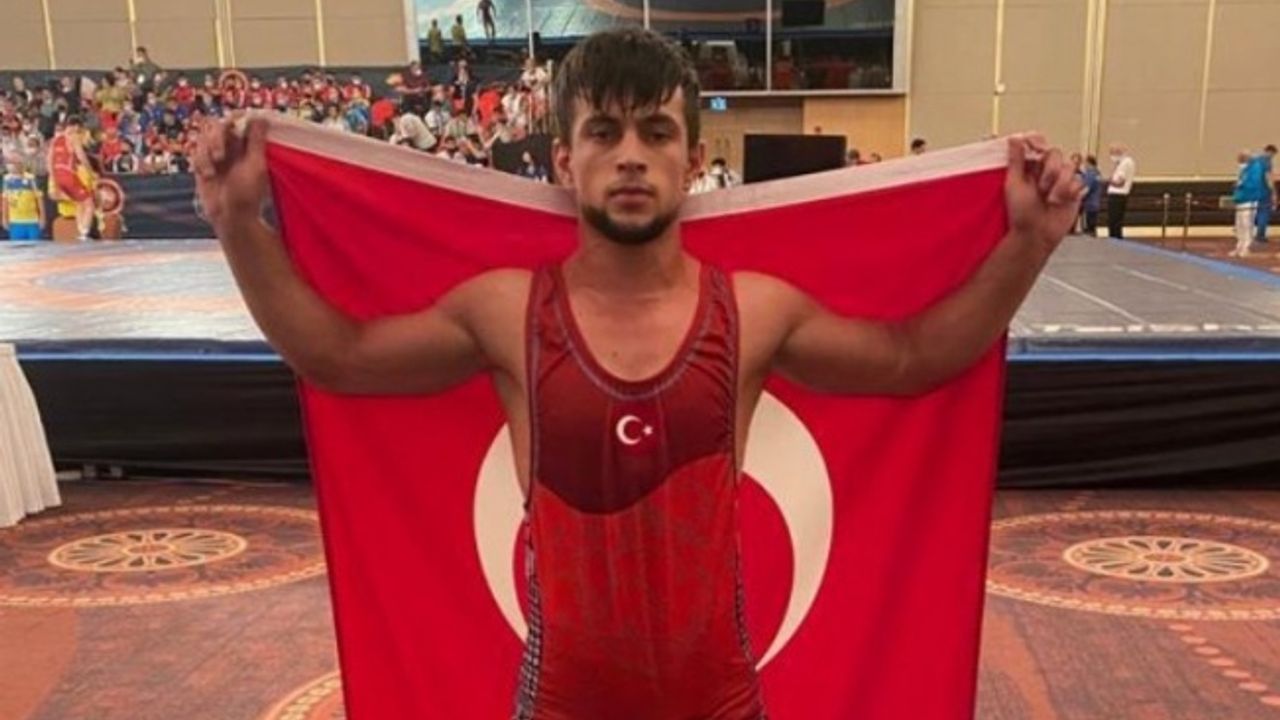 Dünyayı dize getiren Mükremin’e ilk telefon Başkan Yüce’den