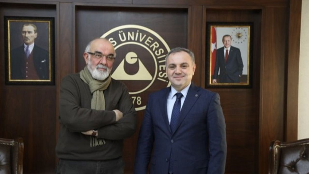 ERÜ Rektörü'nden öğrencilere 'hoş geldin' mesajı