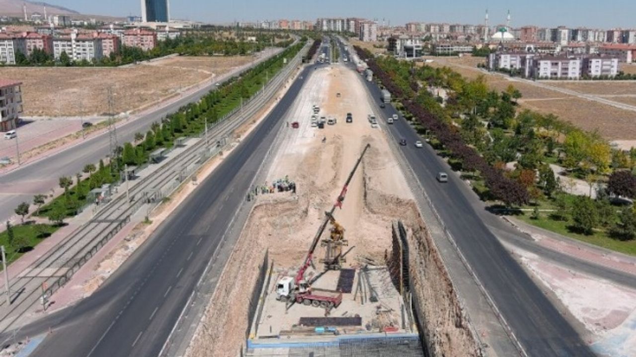 Konya'da köprülü kavşakların maliyeti 1 milyar TL