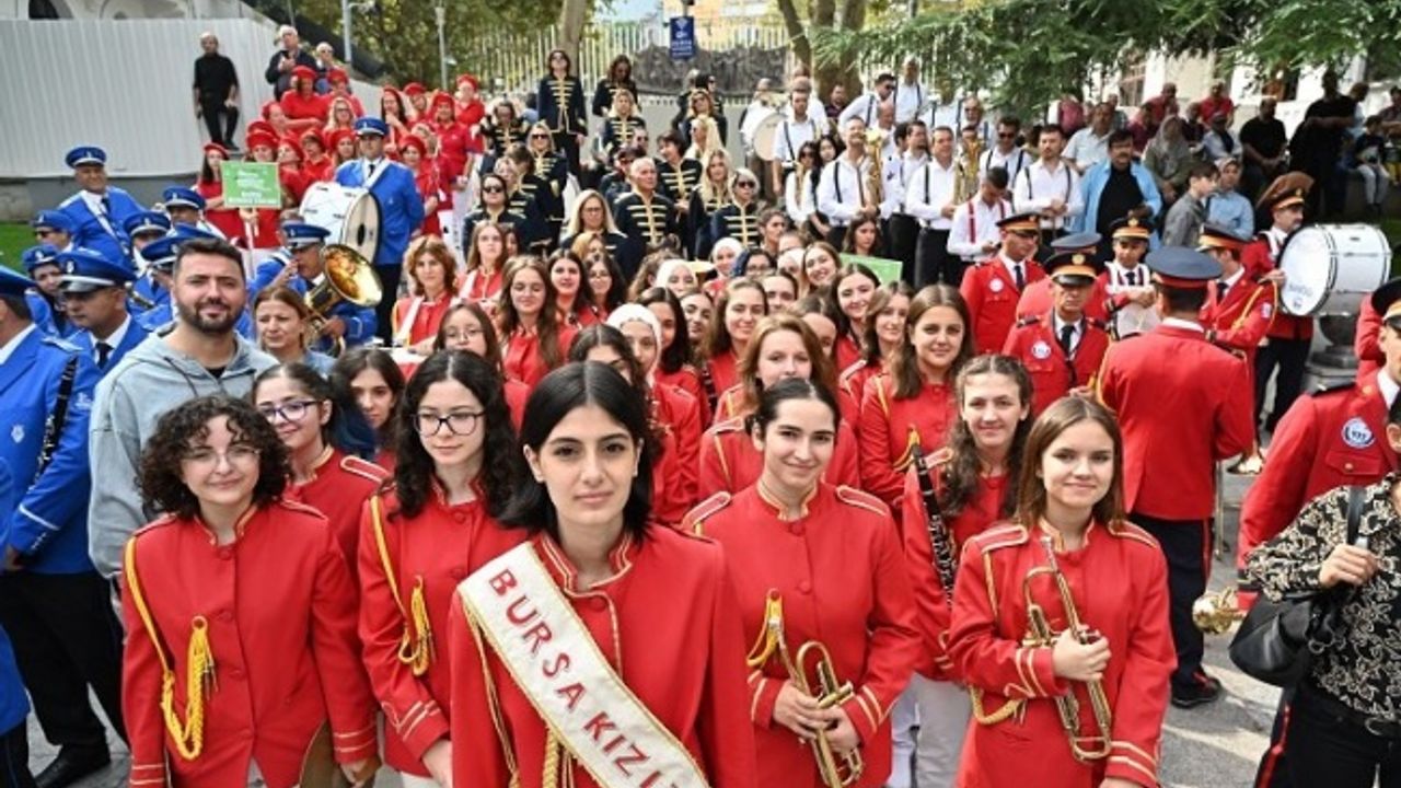 Uluslararası Bandolar Festivali Bursa'yı renklendirdi
