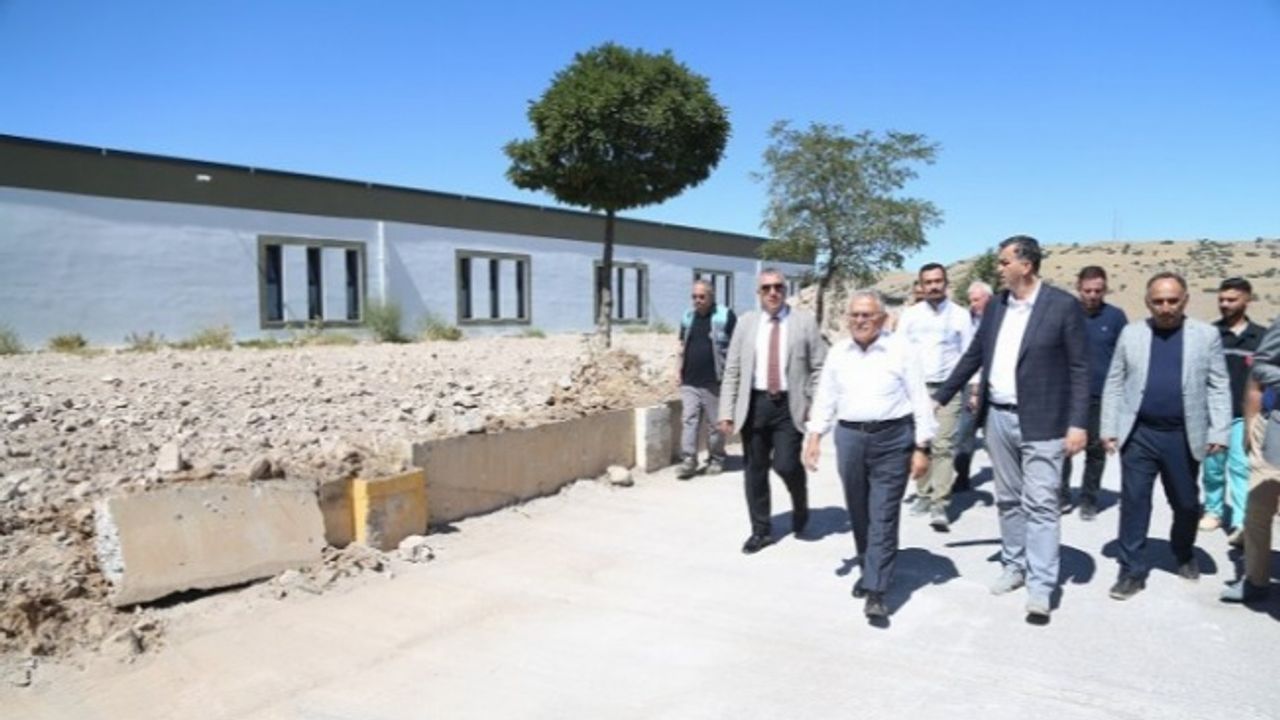 Kayseri Büyükşehir'den Kedi Köpek Evi'ne yakın takip