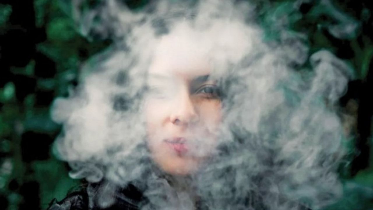 E-sigara kanser riskini arttırıyor, sperm sayısını düşürüyor!