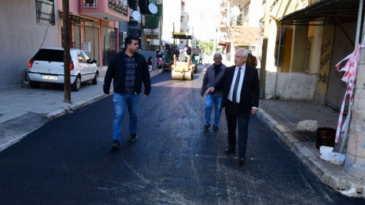 Karabağlar'da asfaltlama çalışmaları tam gaz sürüyor