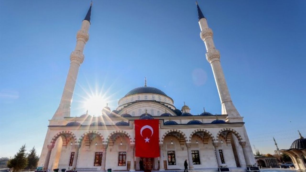 Konya'da Kurtuluş Bilal-i Habeşi Camii ibadete açıldı