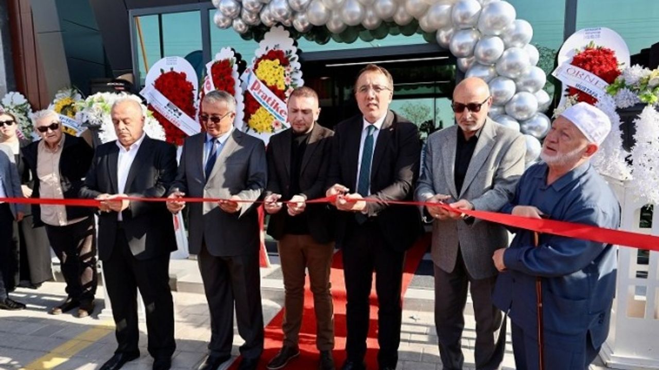 Mehmet Savran Nevşehir esnafına işyeri açılışı morali