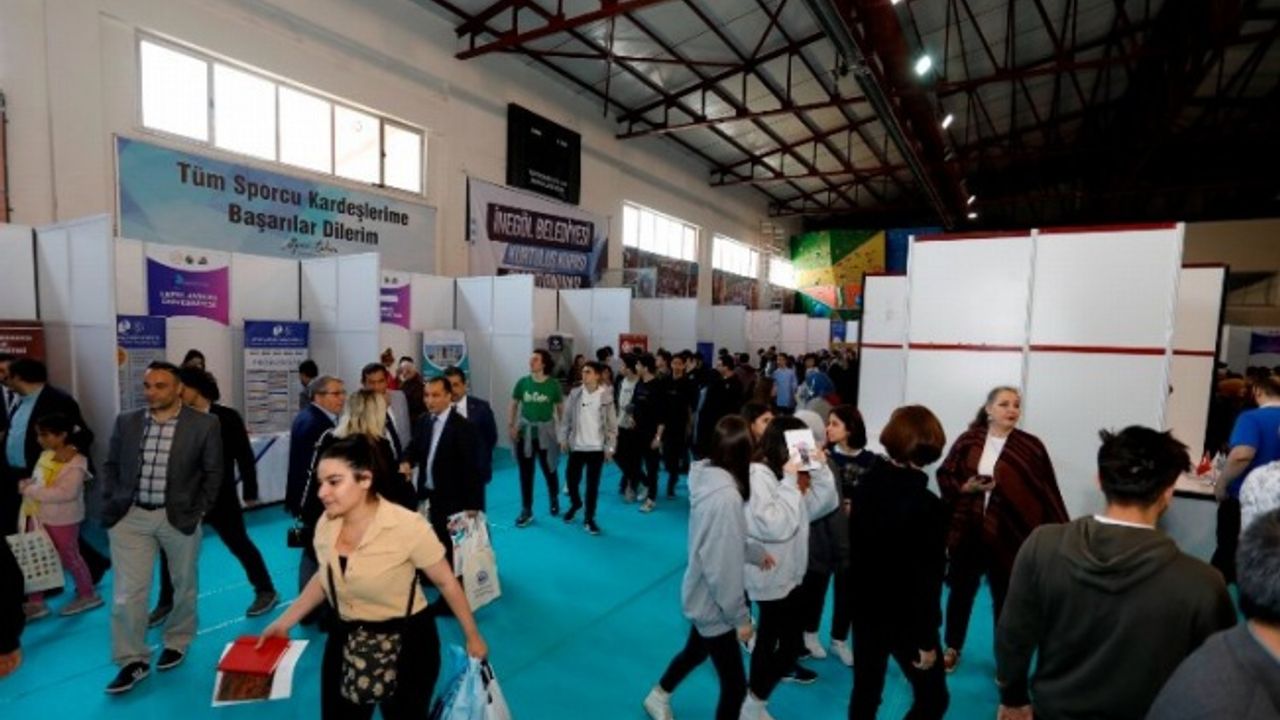Gençler bu organizasyonda üniversite ve meslekleri tanıyacak